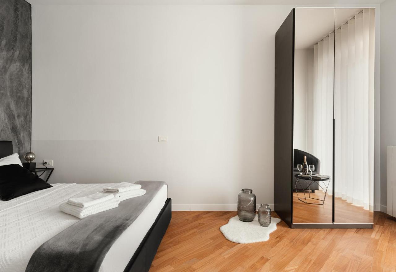 Deluxe central apartment Bergame Extérieur photo